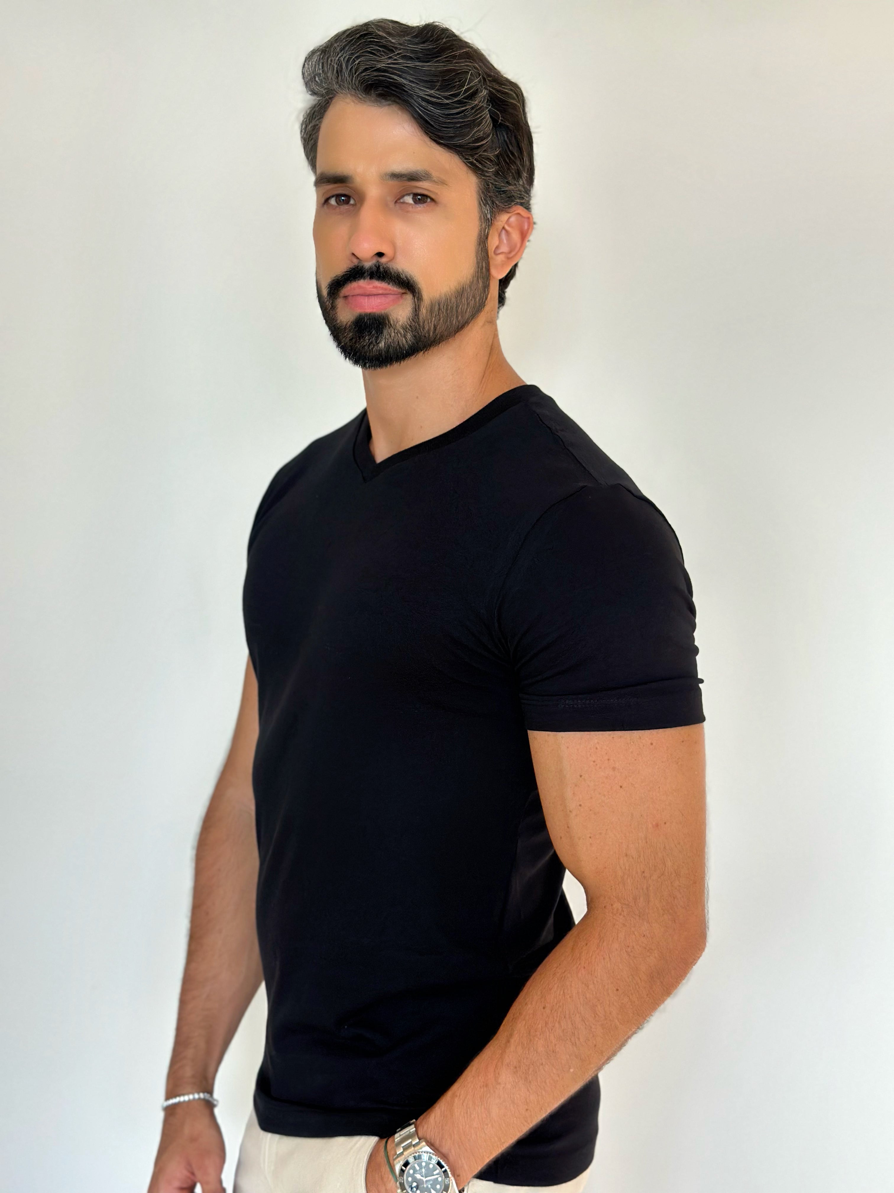 CAMISA PRETA COMFORT PARIS GOLA V