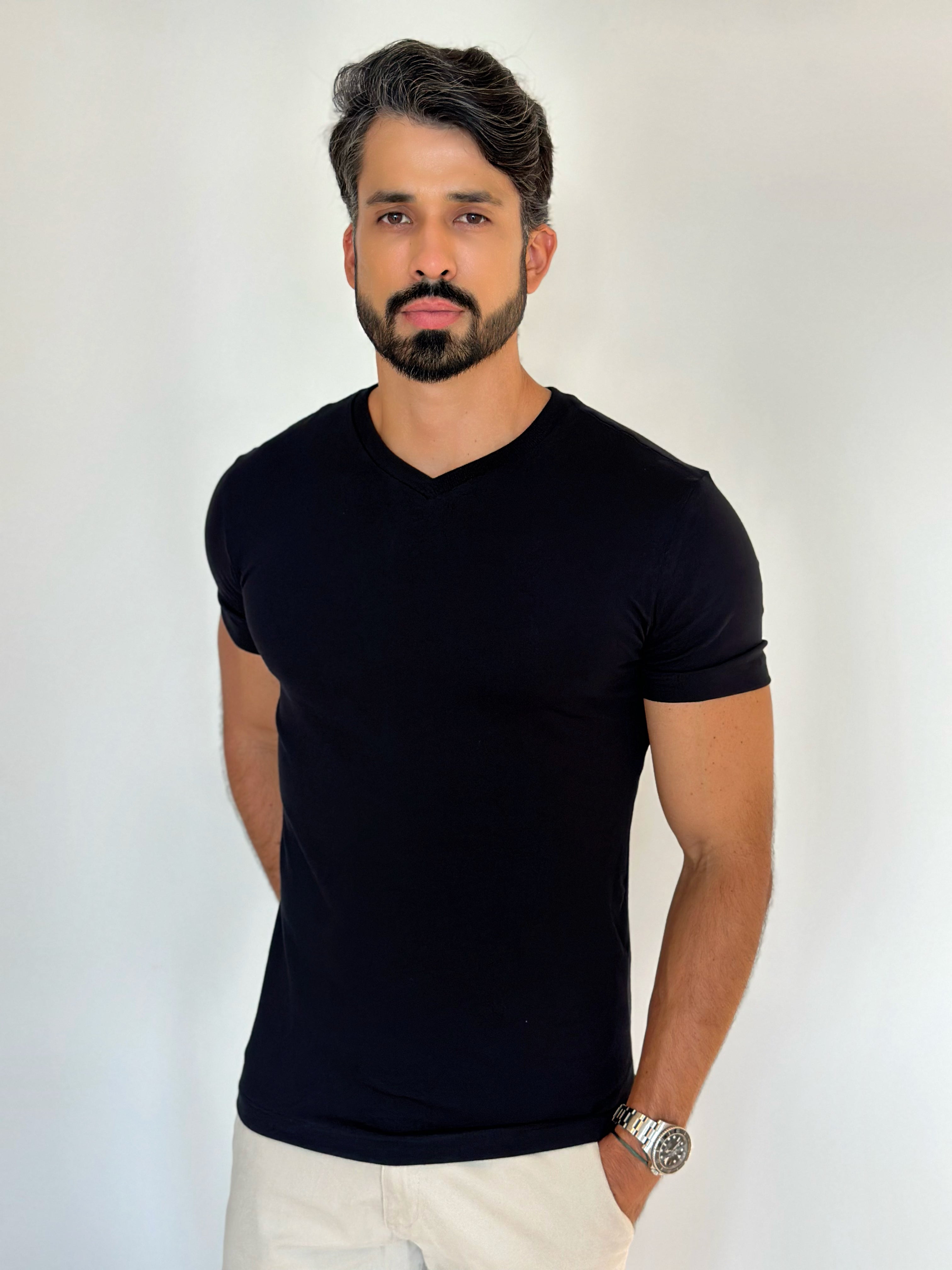 CAMISA PRETA COMFORT PARIS GOLA V