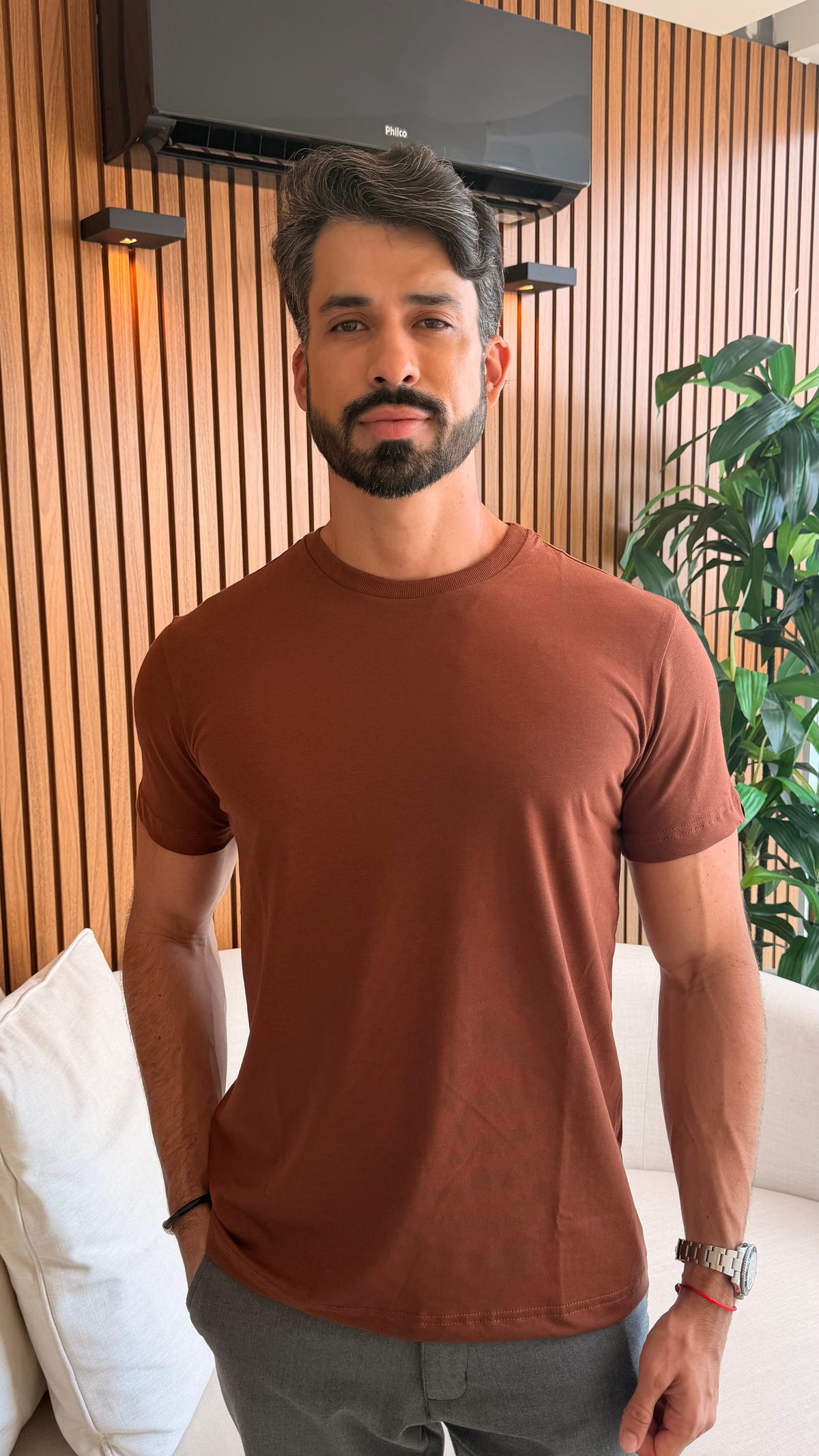 CAMISA COMFORT PARIS GOLA O MARROM CAFÉ